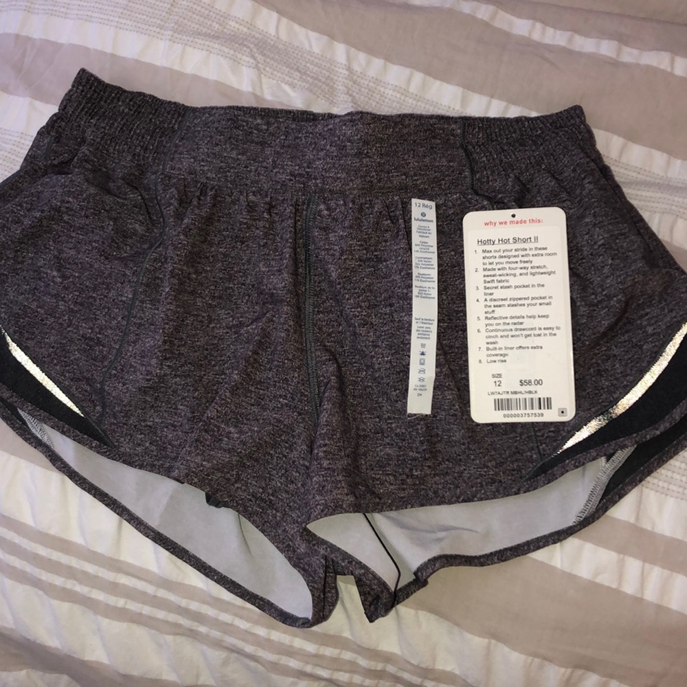 Lulu lemon Hotty Hot Short! 2 inch inseam